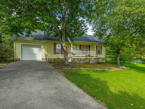 4th image of 533 Daisy Ln