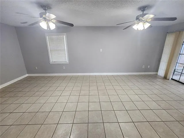 14 Gelbke Dr — Photo 4