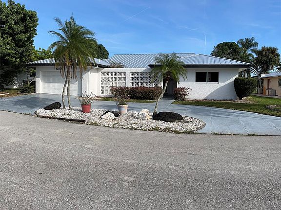 2nd image of 5002 N Travelers Palm Lane