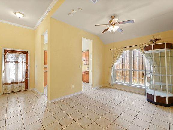 3rd image of 119 N Frances St