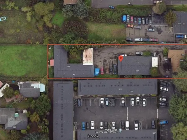 215-231 SE 148th Ave, Portland, OR 97233