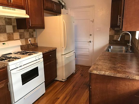 5th image of 207 Manzano St NE APT A