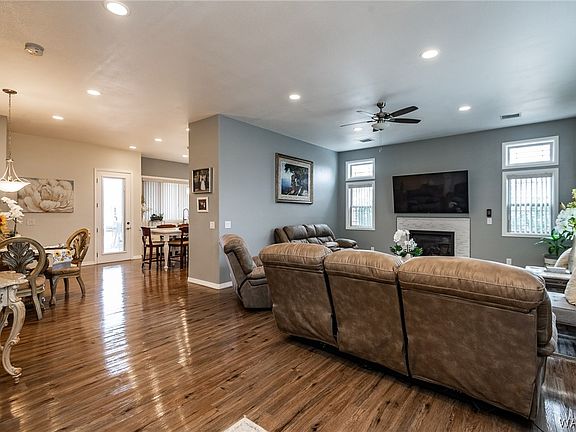 5th image of 4020 N Roosevelt Street