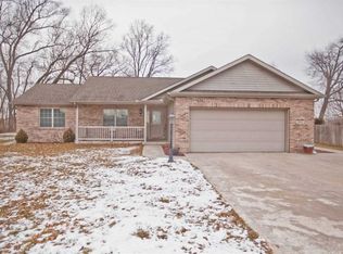1602 Chinook Dr, Bristol, IN 46507