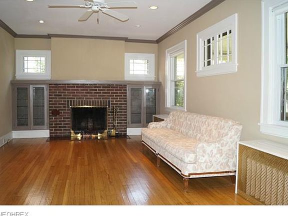 5th image of 2282 Delaware Dr