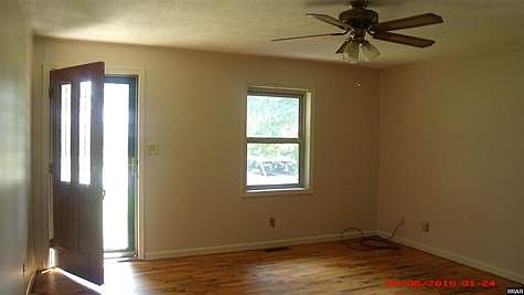 3rd image of 714 Headden Dr