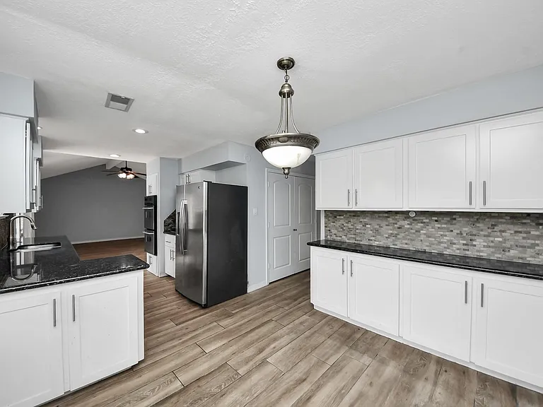 5954 Beaudry Dr — Photo 21
