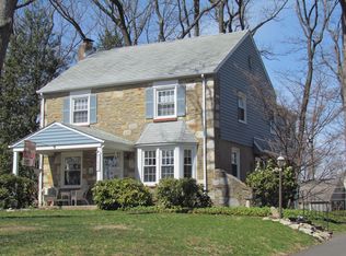 1890 Acorn Ln, Abington, PA 19001