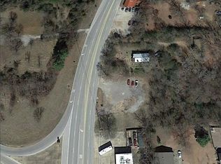 3062 S School Ave, Fayetteville, AR 72701