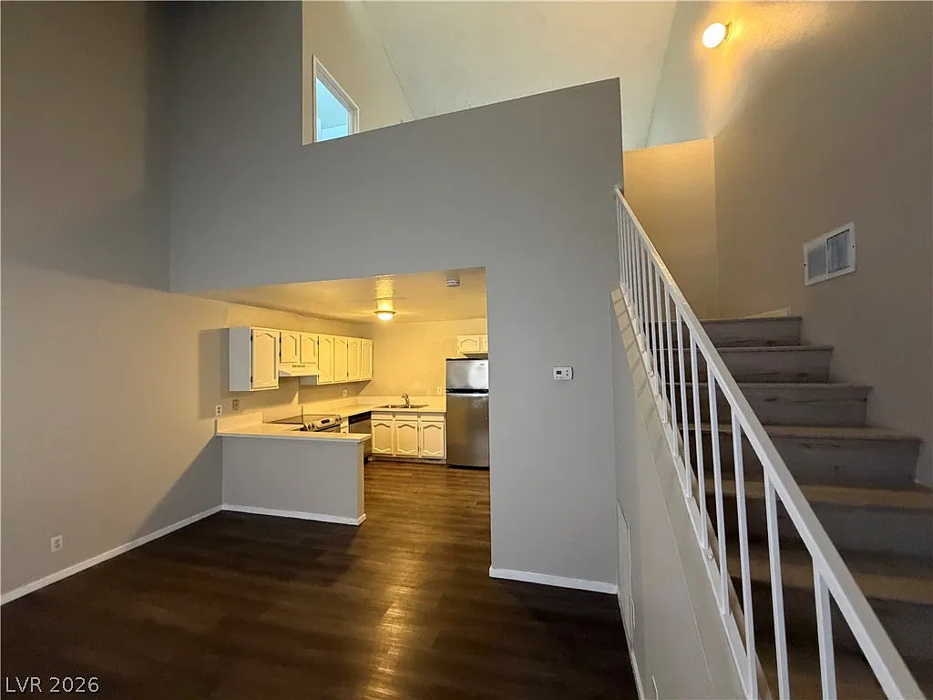 1 bed, 1.0 bath, 3844 sqft, $1,150 — Photo 4