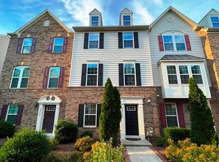 42657 Freistadt Sq, Sterling, VA 20166