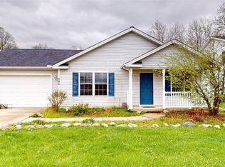 870 Millwood Dr, Geneva, OH 44041