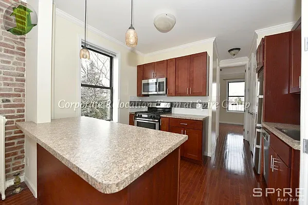 Rented by Spire Group | media 10