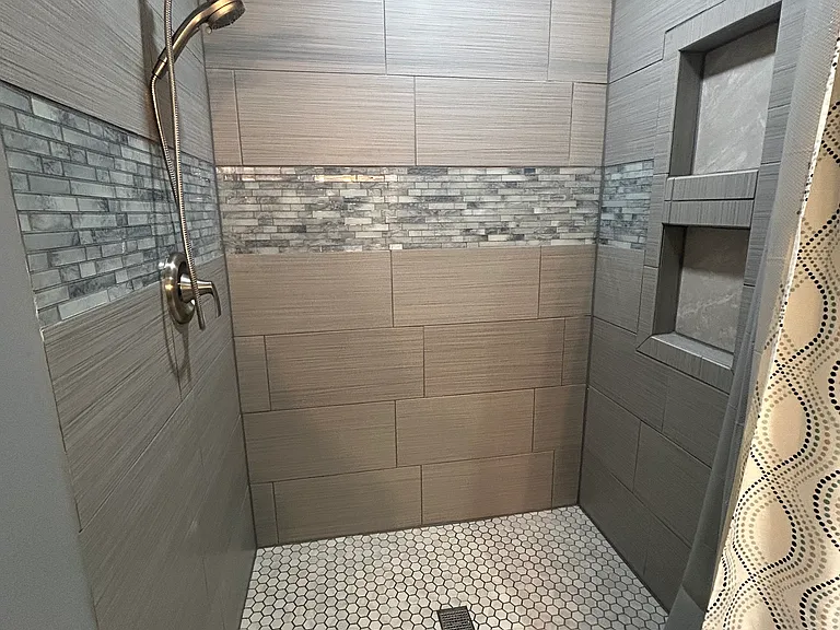 108 W Main St #A — Photo 12