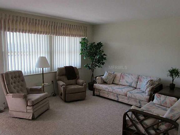 4th image of 1900 59th Ave N APT 204