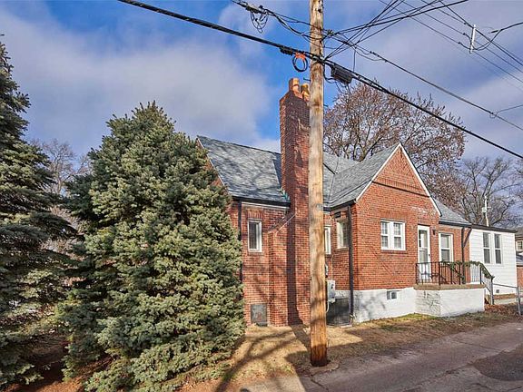 3rd image of 4732 Prague Ave