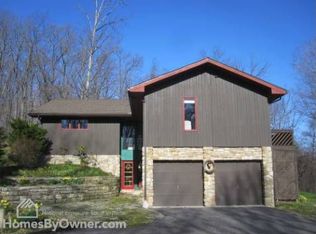 314 Hilltop Ln, Port Matilda, PA 16870