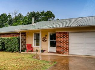 305 N Dubellette St, Weatherford, TX 76086