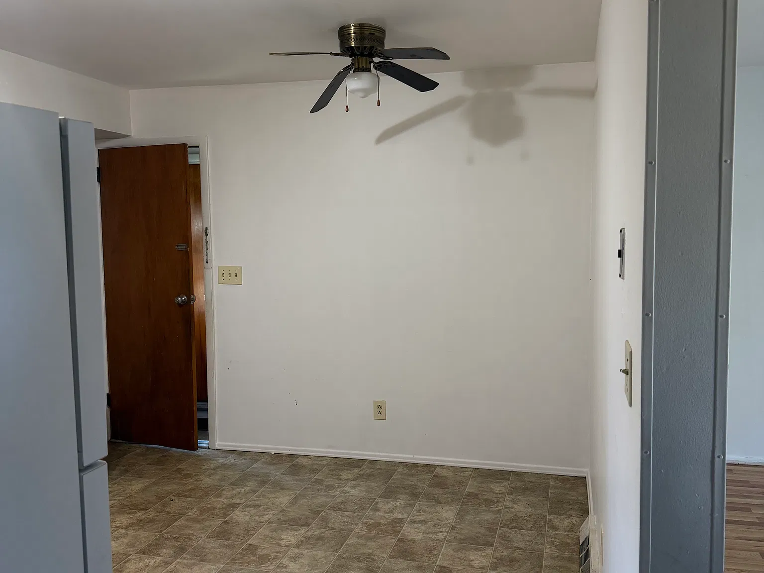 3 bed, 1680 sqft, $1,300 — Photo 3
