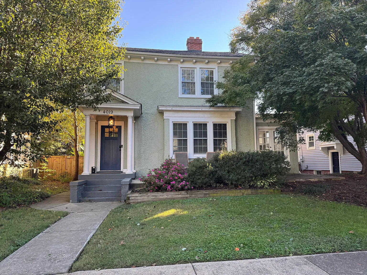 3 bed, 1598 sqft, $3,900 — Photo 1