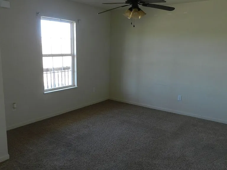 16665 Hunters Ridge Ln — Photo 8