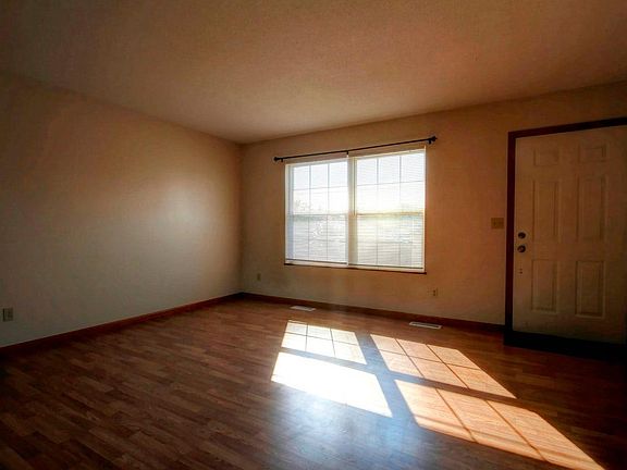 3rd image of 2311 Pheasant Ridge Rd