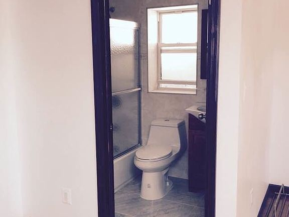 2nd image of 6946 Garfield Ave