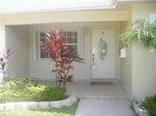 1227 Lincoln St, Hollywood, FL 33019