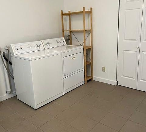 3rd image of 01-1011 N L St Unit 1