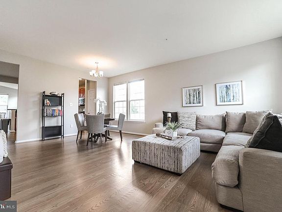 2nd image of 22276 Scott Cir