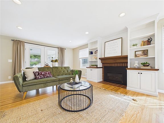 5th image of 39 Wind Mill Rd