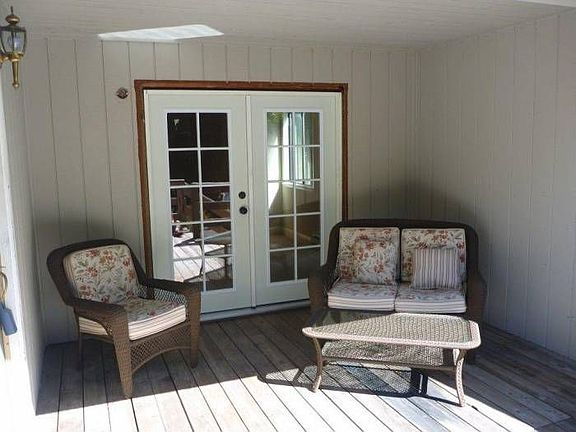 2nd image of 35081 Woodside Ct