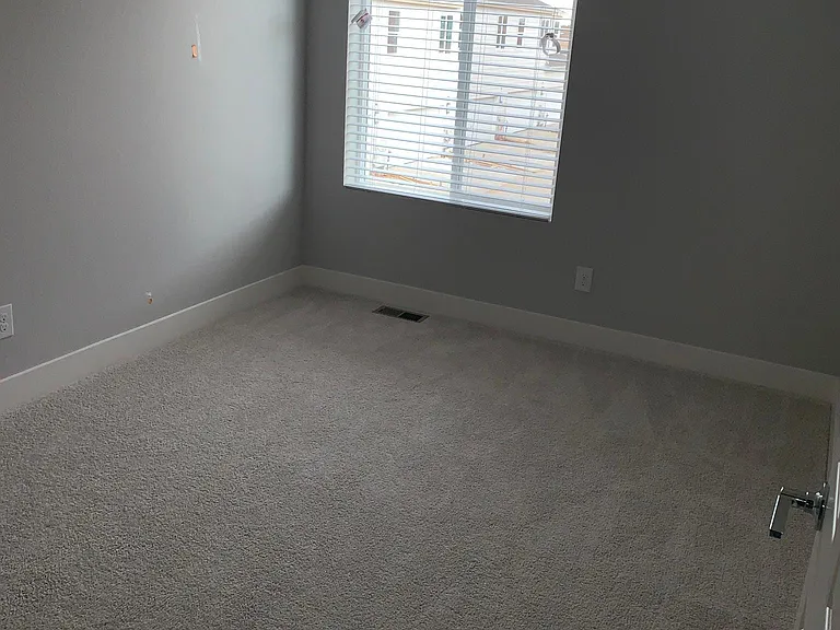 4722 N Kittredge St — Photo 9