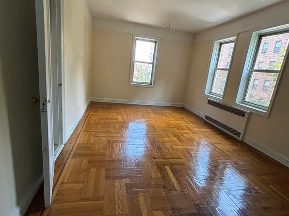 65-15 38th Ave #2P, Queens, NY 11377