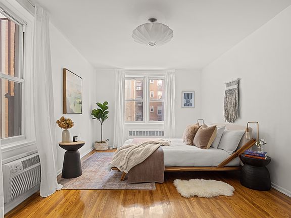 5th image of 400 E 17th St APT 310