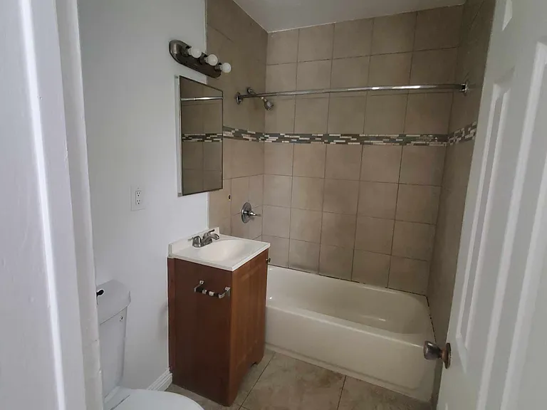 25184 Pacific St #1 — Photo 5