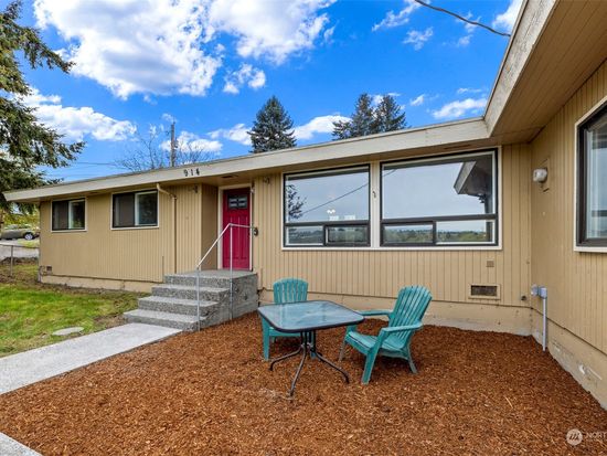 914 S 206th Street, Seattle, WA 98198