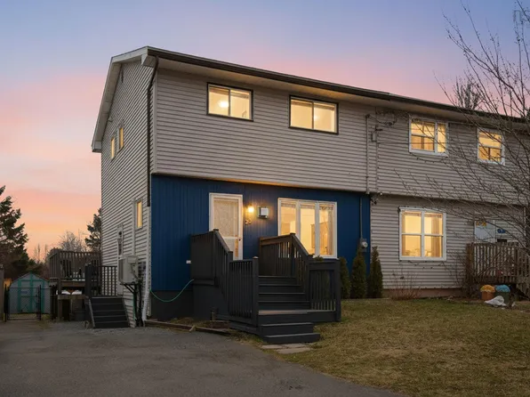 29 Seawood Ave, Lower Sackville, NS B4C 2L1