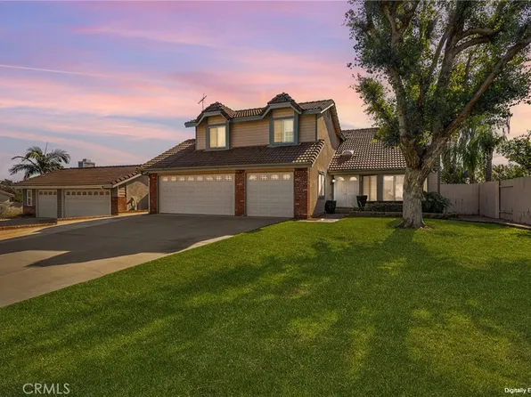 11048 Thrush Dr, Riverside, CA 92505