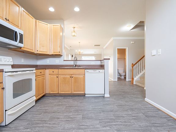 2nd image of 4022 Holston Ct