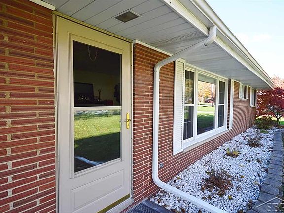 2nd image of 3065 Revere Dr