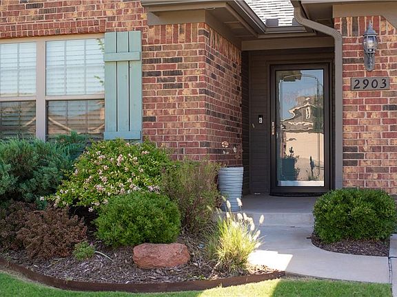 3rd image of 2903 Trailwood Dr