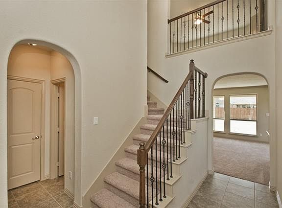4th image of 2237 Clarebrooke Dr
