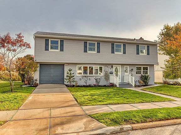 2nd image of 2515 Lefferts Pl
