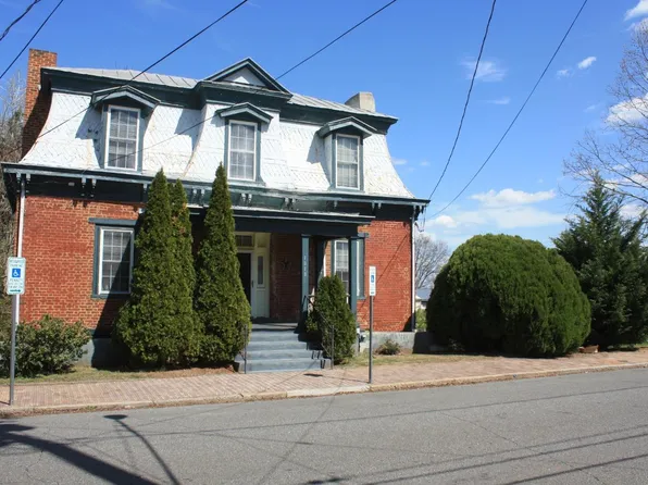 1018 Wise St, Lynchburg, VA 24504