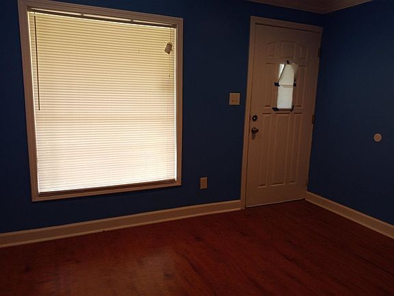 2nd image of 2114 Lowell Ave