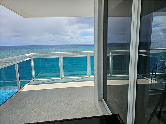 4th image of 3430 Galt Ocean Dr #0