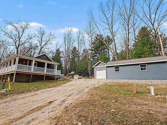 2nd image of 3534 Chickadee Dr