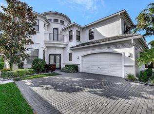 9766 Vitrail Ln, Delray Beach, FL 33446