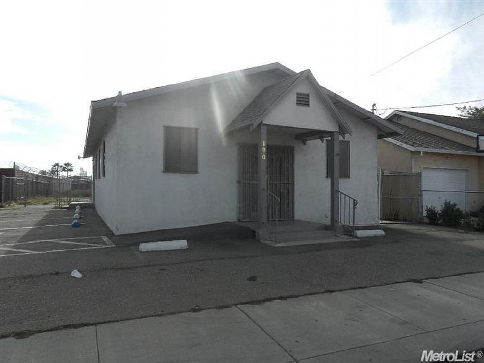 1st image of 180 Clayton Ave